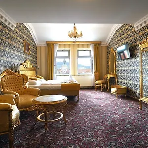 Liliova Old Town Otel